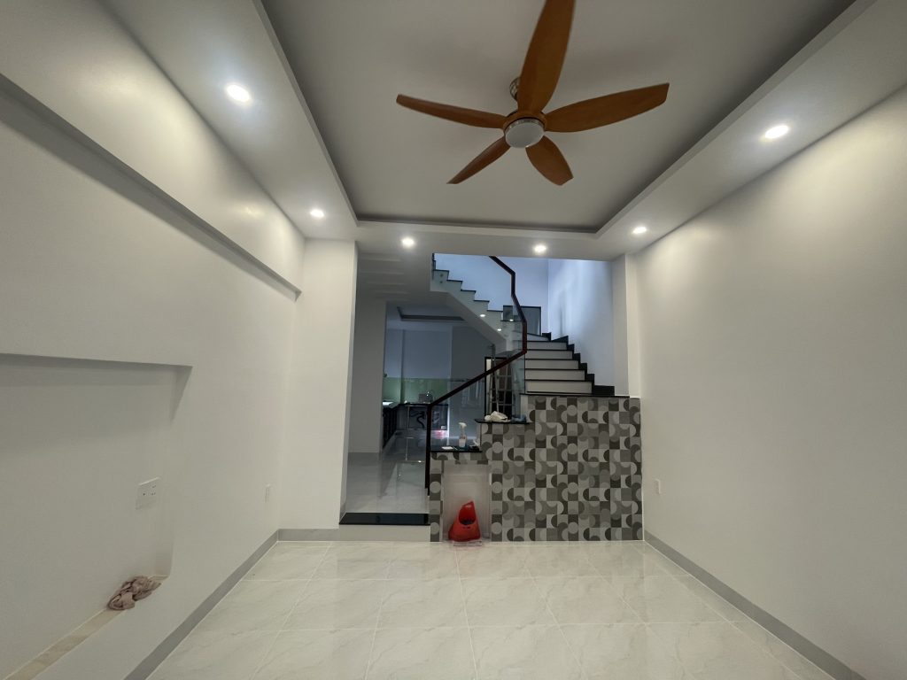 Mẫu nhà 5 tầng 2 mặt tiền chú Thuận Gò Vấp